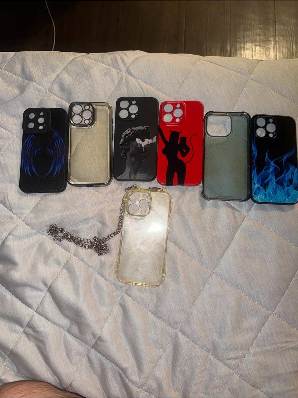 Stylish iPhone 13 Pro cases  comes with all 7 cases